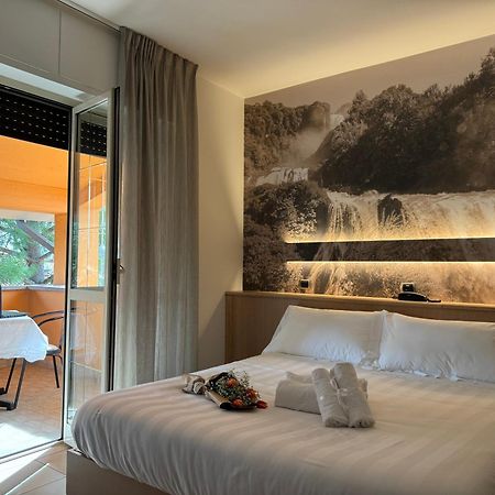 אסיסי Hotel Cladan מראה חיצוני תמונה