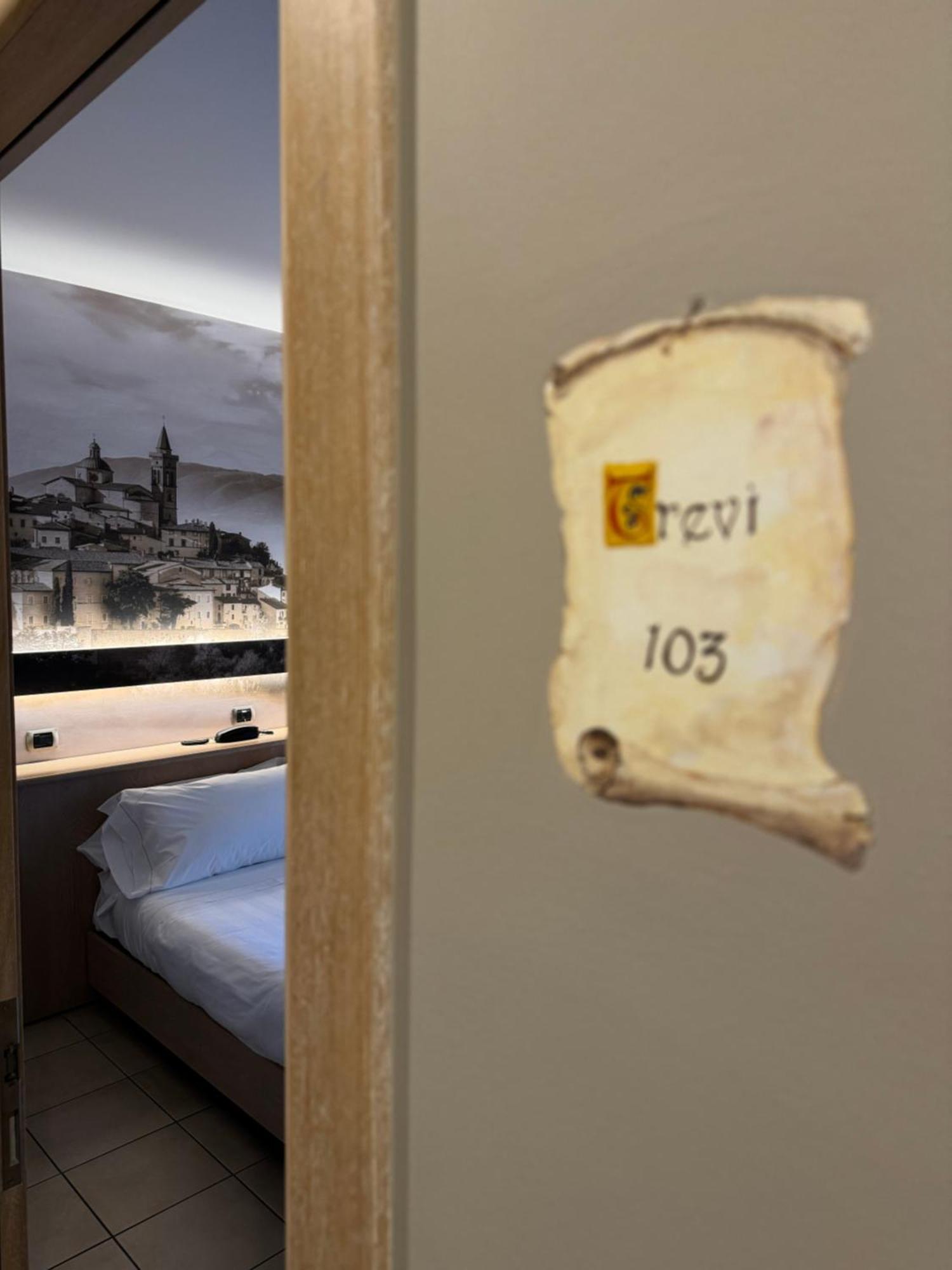 אסיסי Hotel Cladan מראה חיצוני תמונה