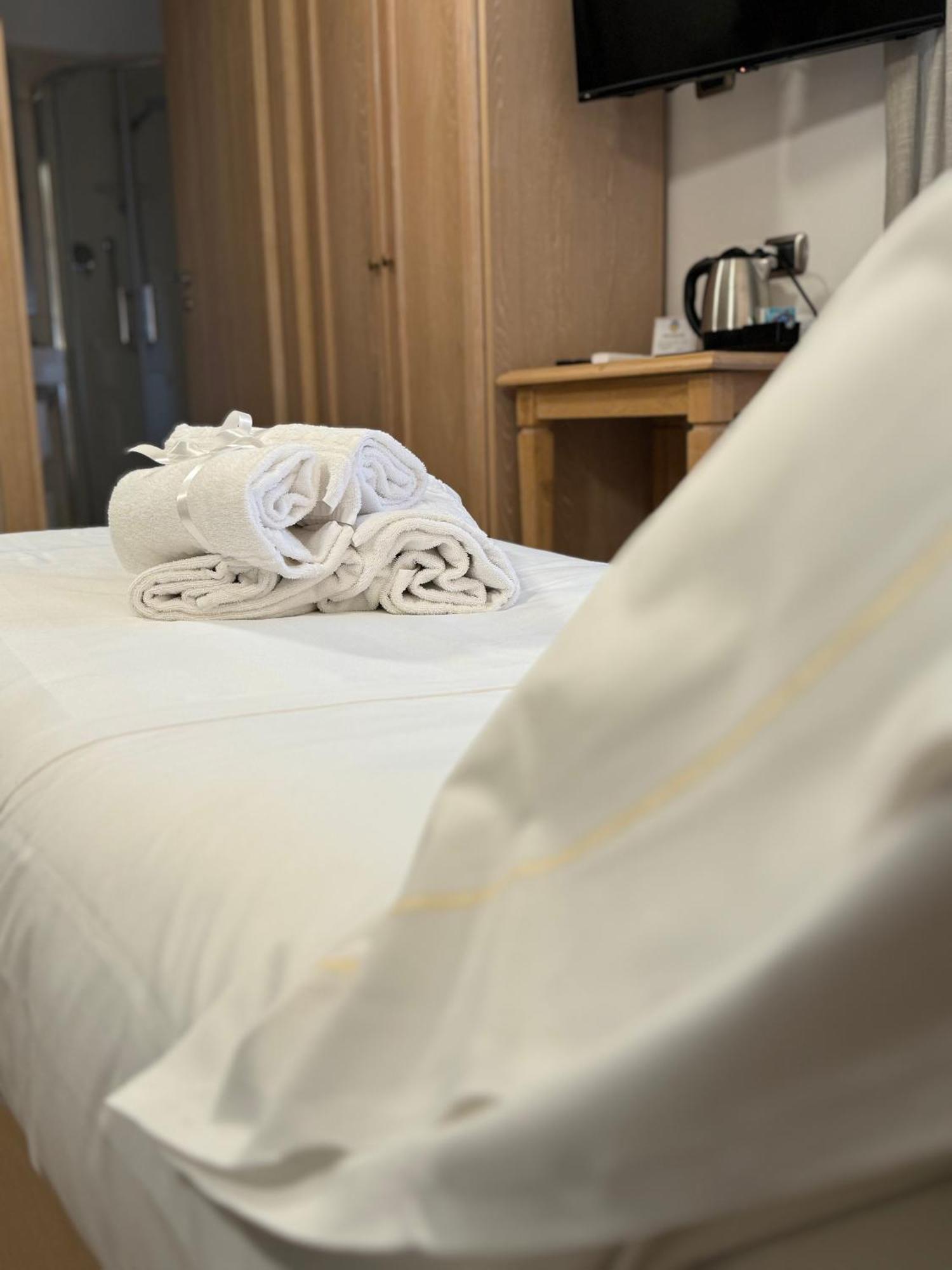 אסיסי Hotel Cladan מראה חיצוני תמונה