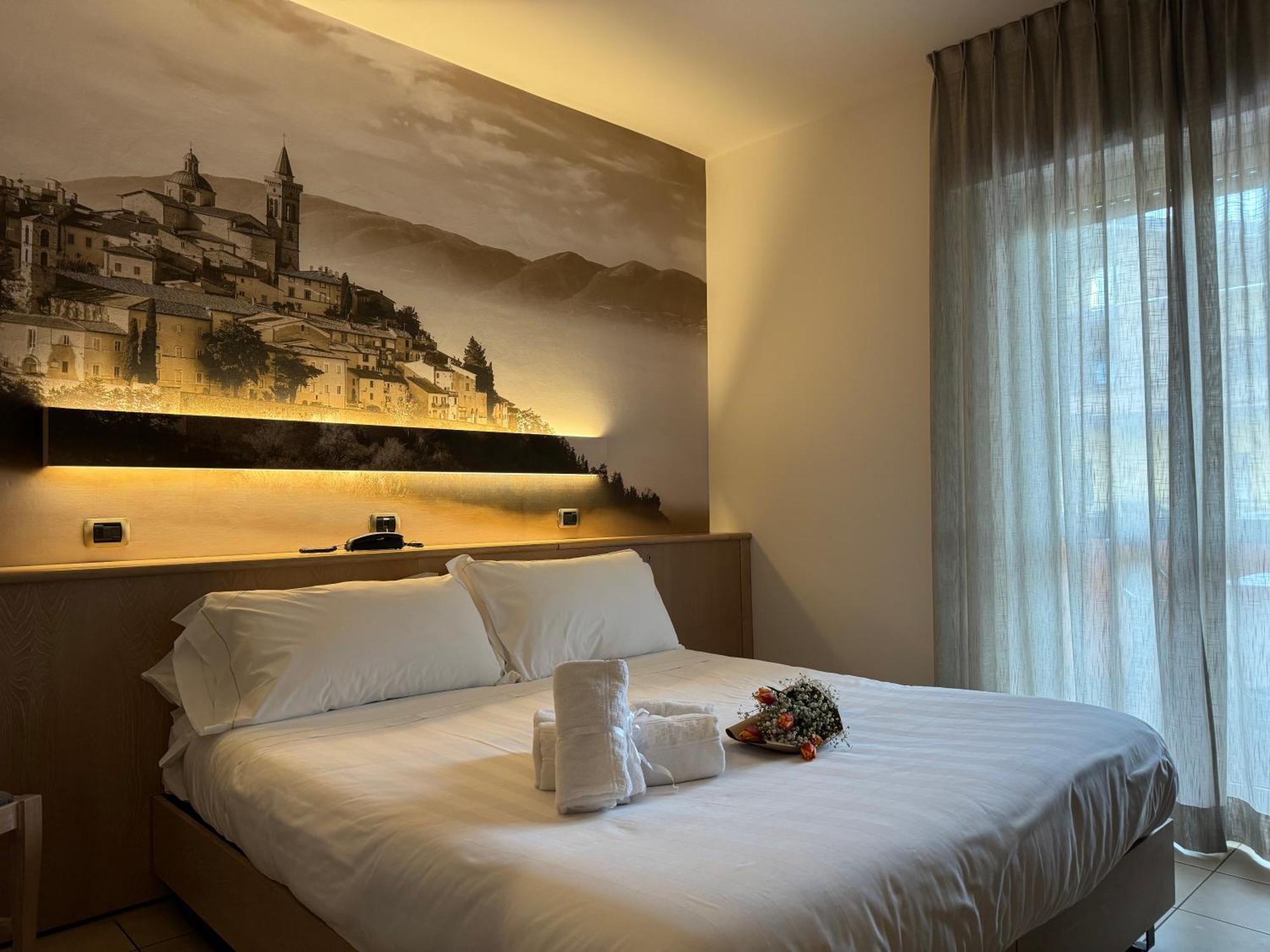 אסיסי Hotel Cladan מראה חיצוני תמונה