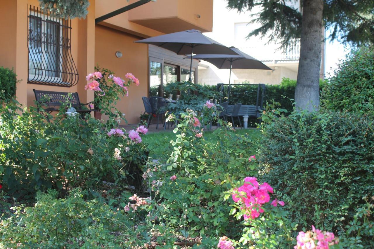 אסיסי Hotel Cladan מראה חיצוני תמונה
